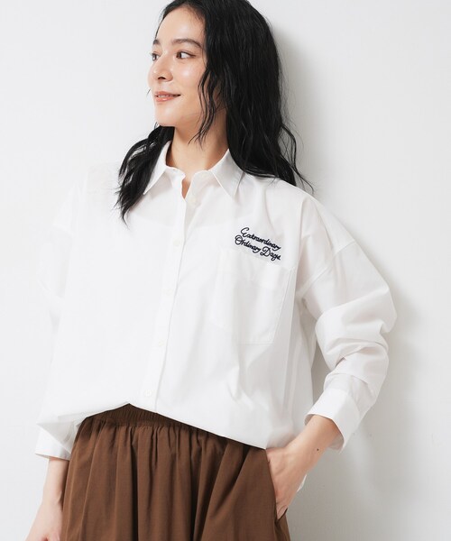 Dessin(デッサン)の「【洗える】刺繍ロゴ入りオーバーシャツ(シャツ/ブラウス・レディース・ブルー系2/ホワイト系/サックスブルー・01/02)」の5枚目の写真