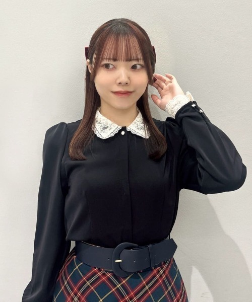 F i.n.t(フィント)の「ベロアビッグリボンバレッタ/fint フィント(バレッタ/ヘアクリップ・レディース・レッド/ブラウン/ブルーグレー・FREE)」の10枚目の写真