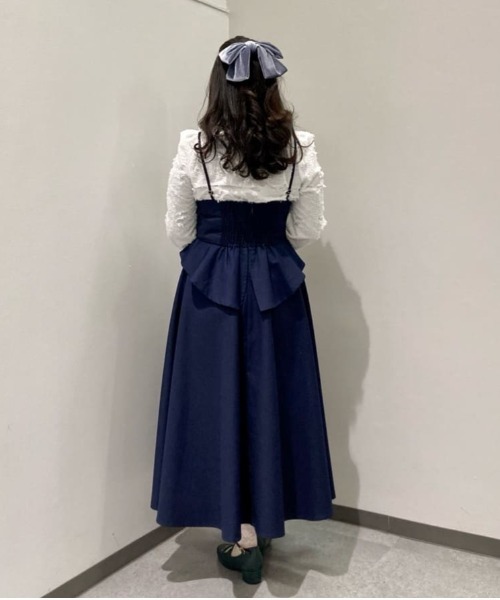 F i.n.t(フィント)の「ベロアビッグリボンバレッタ/fint フィント(バレッタ/ヘアクリップ・レディース・レッド/ブラウン/ブルーグレー・FREE)」の13枚目の写真