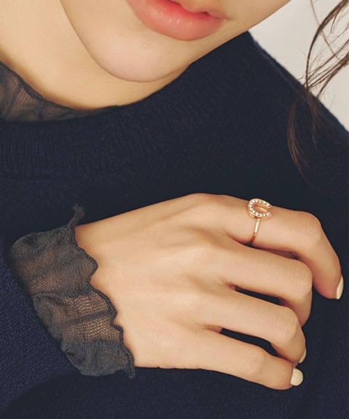 studio CLIP（スタディオクリップ）の「【daily CLIP】馬蹄ラインストーンリング（リング・レディース・その他2/その他1・FREE）」の2枚目の写真