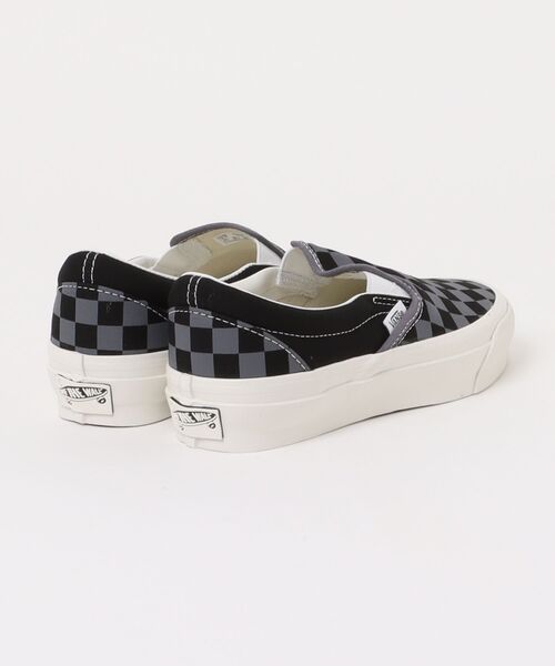 VANS（バンズ）の「VANS PREMIUM スリッポン / LX Classic Slip-On 98 CHECKERBOARD Steel Shadow VN000D9PFSM1（スリッポン・メンズ・ブラック×グレー・4/4.5/5/5.5/6/7.5/8/8.5/9/9.5/10/10.5/11/11.5/12/6.5/7）」の7枚目の写真