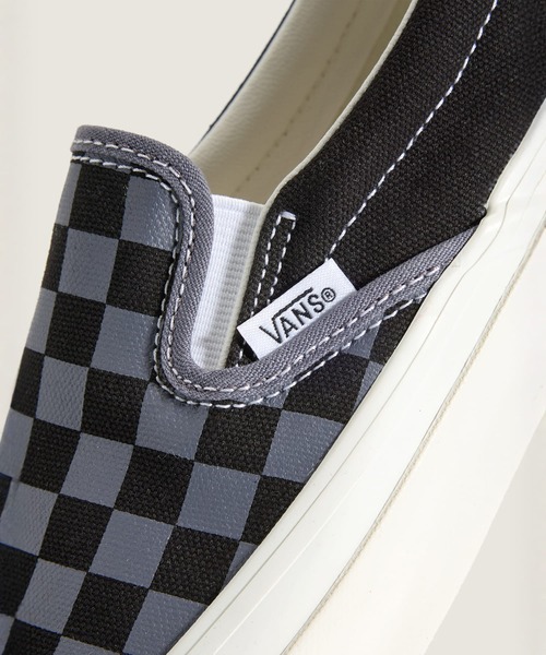 VANS（バンズ）の「VANS PREMIUM スリッポン / LX Classic Slip-On 98 CHECKERBOARD Steel Shadow VN000D9PFSM1（スリッポン・メンズ・ブラック×グレー・4/4.5/5/5.5/6/7.5/8/8.5/9/9.5/10/10.5/11/11.5/12/6.5/7）」の5枚目の写真