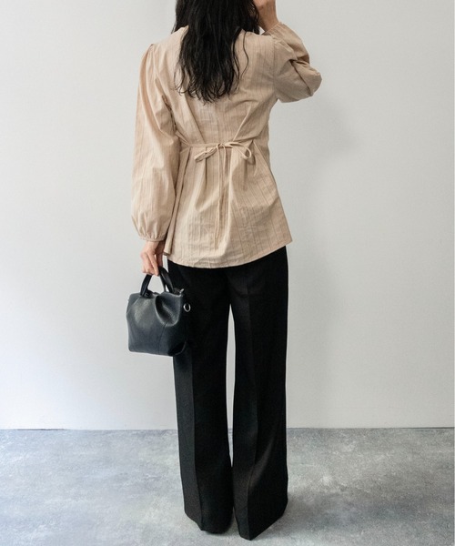 on:nue（オンニュ）の「【on:nue】[着用動画あり！] [低身長/高身長/サイズ展開有/3色展開] ダブルタックセンタープレススラックスパンツ/2026 SS COLLECTION（スラックス・レディース・ブラウン/ブラック/アイボリー・LARGE/MEDIUM/SMALL）」の5枚目の写真