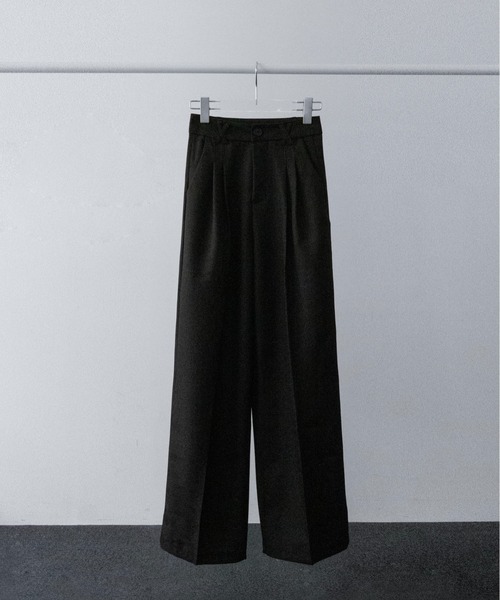 on:nue（オンニュ）の「【on:nue】[着用動画あり！] [低身長/高身長/サイズ展開有/3色展開] ダブルタックセンタープレススラックスパンツ/2026 SS COLLECTION（スラックス・レディース・ブラウン/ブラック/アイボリー・LARGE/MEDIUM/SMALL）」の17枚目の写真