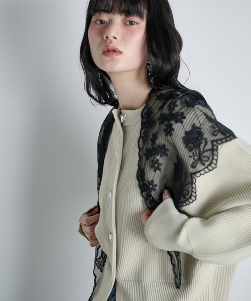 THE YOn（ザヨン）の「チュールフラワーレーストライアングルスカーフ（バンダナ/スカーフ・レディース・ブラック/オフホワイト・FREE）」の15枚目の写真