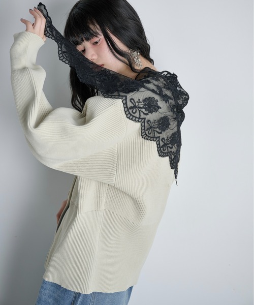 THE YOn（ザヨン）の「チュールフラワーレーストライアングルスカーフ（バンダナ/スカーフ・レディース・ブラック/オフホワイト・FREE）」の17枚目の写真