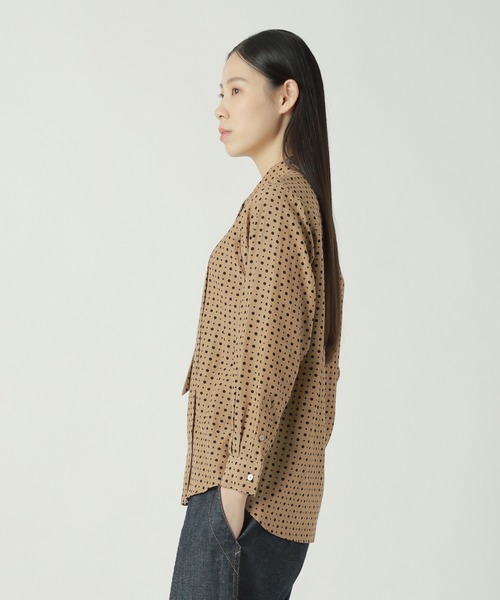 ZUCCa(ズッカ)の「DOT SQUARE PRINT / S(シャツ/ブラウス・レディース・ベージュ/ブラック・M size)」の3枚目の写真