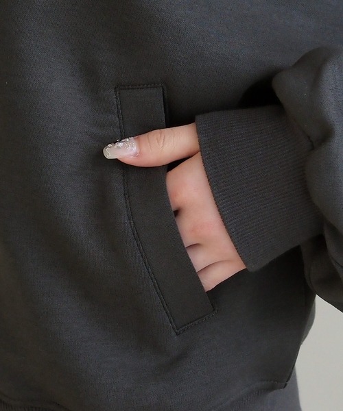 tiptop（ティップトップ）の「ダンボール袖切り替えプレート付きパーカー（パーカー・レディース・ブラック系その他/グレー・FREE）」の5枚目の写真