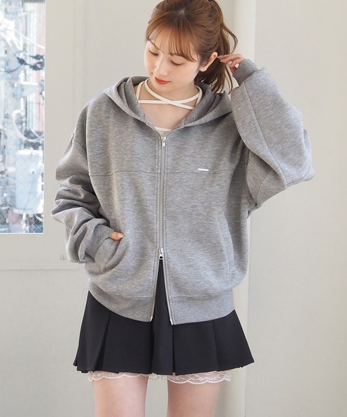 tiptop（ティップトップ）の「ダンボール袖切り替えプレート付きパーカー（パーカー・レディース・ブラック系その他/グレー・FREE）」の10枚目の写真