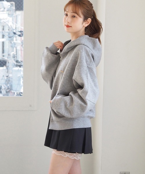 tiptop（ティップトップ）の「ダンボール袖切り替えプレート付きパーカー（パーカー・レディース・ブラック系その他/グレー・FREE）」の15枚目の写真