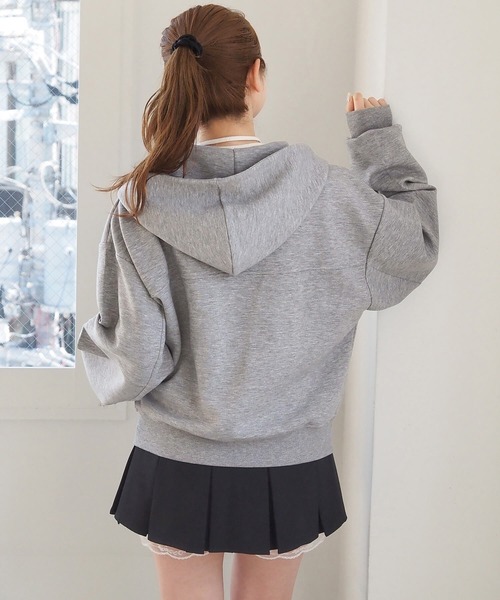 tiptop（ティップトップ）の「ダンボール袖切り替えプレート付きパーカー（パーカー・レディース・ブラック系その他/グレー・FREE）」の16枚目の写真