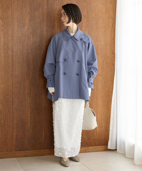 IENA(イエナ)の「《新色/WEB限定/追加4》ポプリンオーバーショートコート(トレンチコート・レディース・ナチュラル/ブルー/ブラック・36/38)」の6枚目の写真