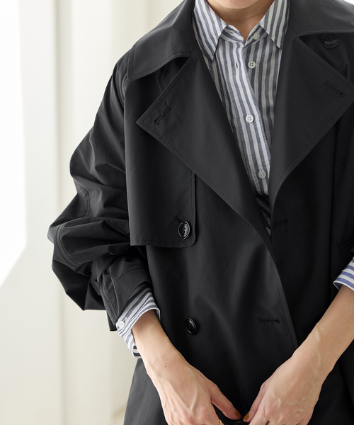 IENA(イエナ)の「《新色/WEB限定/追加4》ポプリンオーバーショートコート(トレンチコート・レディース・ナチュラル/ブルー/ブラック・36/38)」の13枚目の写真