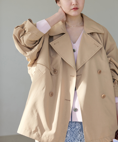 IENA(イエナ)の「《新色/WEB限定/追加4》ポプリンオーバーショートコート(トレンチコート・レディース・ナチュラル/ブルー/ブラック・36/38)」の18枚目の写真