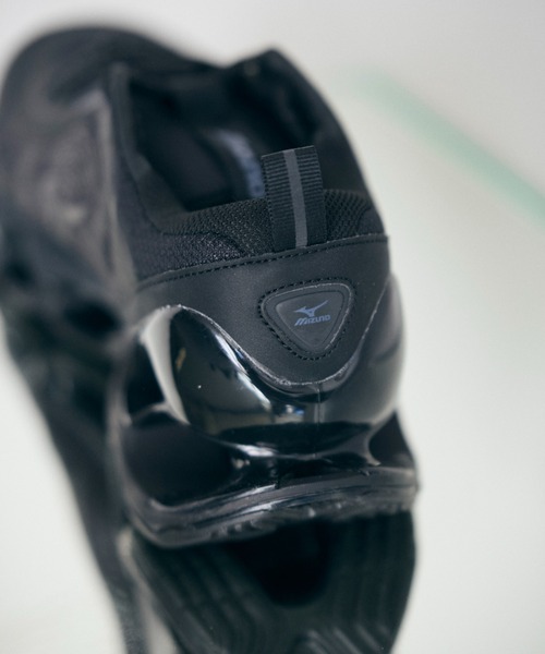 MIZUNO(ミズノ )の「WAVE PROPHECY 13.2 D1GA260502(スニーカー・メンズ・ブラック・26.0cm/26.5cm/27.0cm/27.5cm/28.0cm/29.0cm/28.5cm/25.0cm/24.5cm/25.5cm)」の5枚目の写真