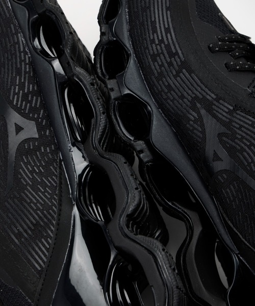 MIZUNO(ミズノ )の「WAVE PROPHECY 13.2 D1GA260502(スニーカー・メンズ・ブラック・26.0cm/26.5cm/27.0cm/27.5cm/28.0cm/29.0cm/28.5cm/25.0cm/24.5cm/25.5cm)」の14枚目の写真