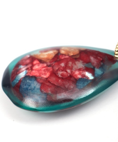 チチカカ（チチカカ）の「ドロップシェルネックレス（ネックレス・レディース・ホワイト/グリーン・FREE）」の8枚目の写真