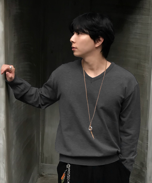 JUAN HOMME(ジュアンオム)の「リファインドVネックニット(チャコール)(ニット/セーター・メンズ・その他・LARGE/MEDIUM)」の1枚目の写真