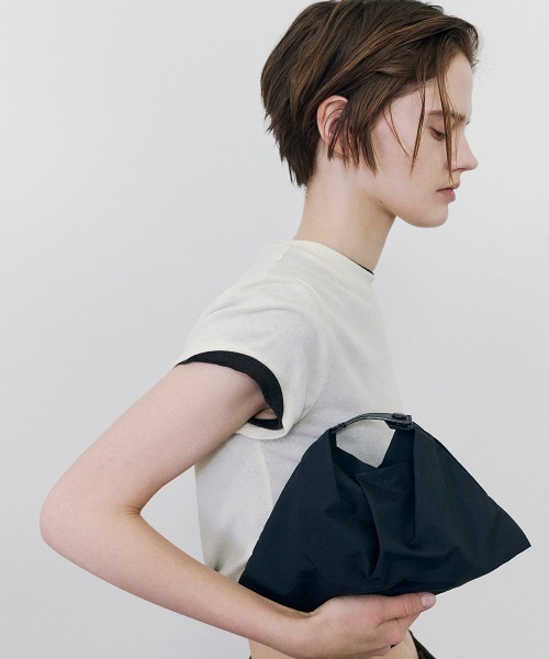TODAYFUL(トゥデイフル)の「Soft Fraice T-shirts(Tシャツ/カットソー・レディース・スミクロ/グレー/アイボリー・FREE)」の16枚目の写真