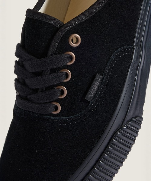 VANS(バンズ)の「VANS PREMIUM オーセンティック V-LUG / LX Authentic 44 V-Lug BLACK VN000DBABLK1(スニーカー・メンズ・ブラック・6.5/7/8/8.5/9/9.5/10/11/11.5/4.5/5/5.5/6/12)」の3枚目の写真