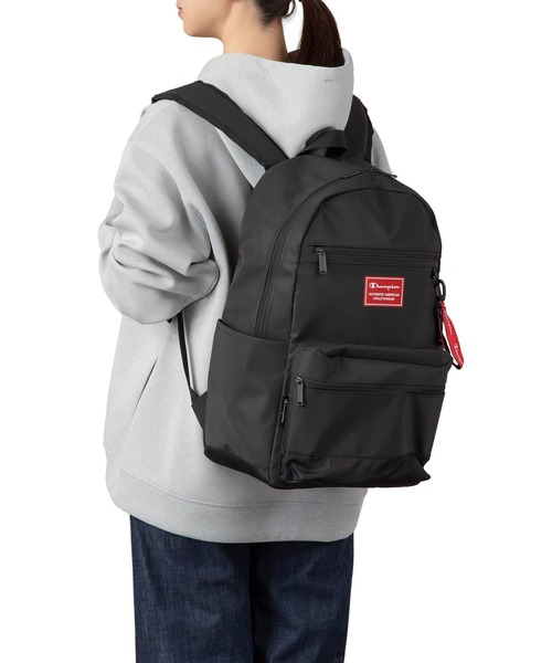 Champion（チャンピオン）の「チャンピオン リュックサック ラウンド型 通学 65452（バックパック/リュック・メンズ・ブラック×レッド/ブラック×ブラック/ブラック×グリーン/ブラック×ピンク・FREE）」の7枚目の写真