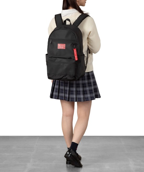 Champion（チャンピオン）の「チャンピオン リュックサック ラウンド型 通学 65452（バックパック/リュック・メンズ・ブラック×レッド/ブラック×ブラック/ブラック×グリーン/ブラック×ピンク・FREE）」の5枚目の写真