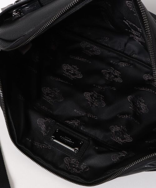 Orobianco(オロビアンコ)の「ショルダーバッグ ソロペルテ 7L A4サイズ レザー 92969(ショルダーバッグ・メンズ・グリーン/ブラック/ネイビー・FREE)」の6枚目の写真