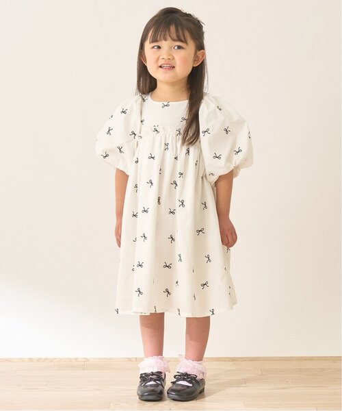 Lycee mine(リセマイン)の「リボン刺しゅうふんわりワンピース【子供服】【キッズ】【女の子】(ワンピース・キッズ・ピンク/ブラック/サックスブルー/オフホワイト・120cm/130cm/140cm/150cm/100cm/110cm)」の1枚目の写真