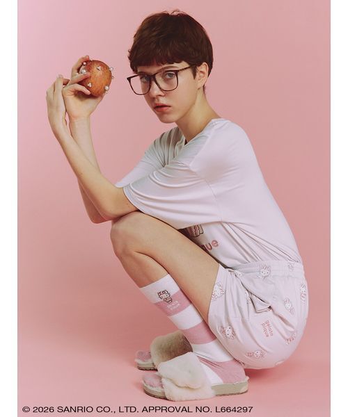 sanrio house(サンリオハウス)の「【gelato pique】【LADIES】ワンポイントTシャツ(ルームウェア/パジャマ・レディース・オフホワイト/ライトブルー/ネイビー/ピンク・F)」の7枚目の写真