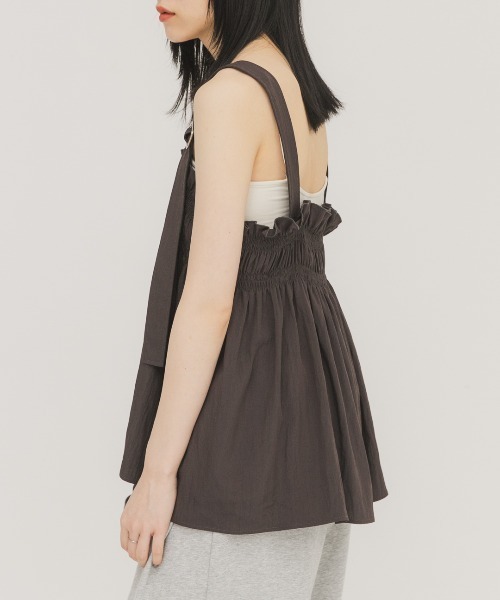 KBF（ケイビーエフ）の「フリルギャザービスチェ（その他トップス・レディース・カーキ/アイボリー/チャコールグレー・ONE）」の15枚目の写真