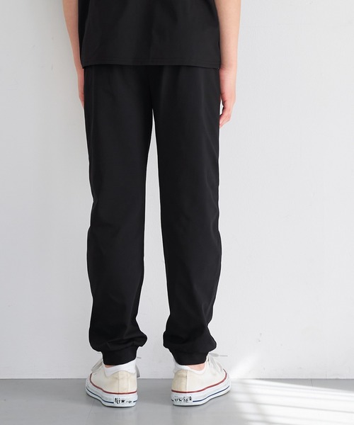 coca(coca)(コカ)の「【WEB限定セール】キッズ ネームストレッチジョガーパンツ(スウェットパンツ・キッズ・ブラック/カーキ・120/130/140/150)」の5枚目の写真