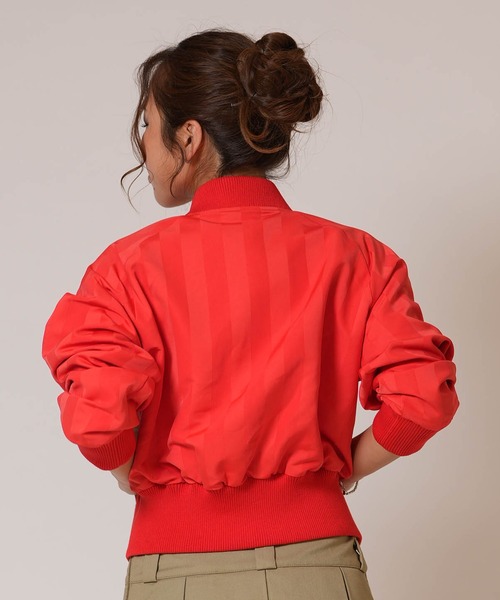 PUMA(プーマ)の「PUMA/プーマ ショート丈 トラックジャケット FUTURE.PUMA.ARCHIVE JKT 636853(その他アウター・レディース・レッド/ブラック・M)」の13枚目の写真