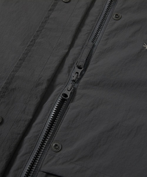 Snow Peak（スノーピーク）の「Snow Peak / Light Taslan Women's Windbreaker ライトタスランレディースウィンドブレーカー 海外限定（ナイロンジャケット・レディース・ダークカーキ/ミント・L/M/S）」の11枚目の写真