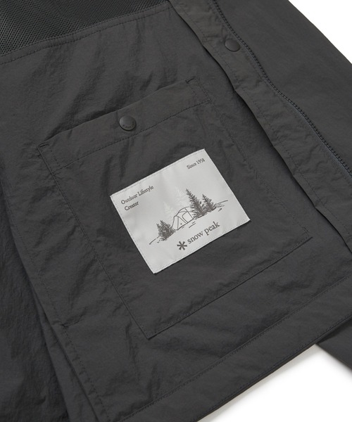 Snow Peak（スノーピーク）の「Snow Peak / Light Taslan Women's Windbreaker ライトタスランレディースウィンドブレーカー 海外限定（ナイロンジャケット・レディース・ダークカーキ/ミント・L/M/S）」の13枚目の写真