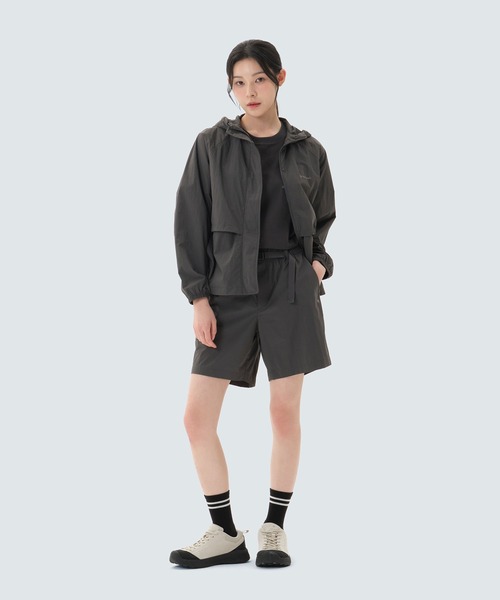 Snow Peak（スノーピーク）の「Snow Peak / Light Taslan Women's Windbreaker ライトタスランレディースウィンドブレーカー 海外限定（ナイロンジャケット・レディース・ダークカーキ/ミント・L/M/S）」の17枚目の写真