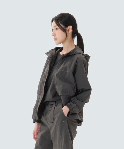Snow Peak（スノーピーク）の「Snow Peak / Light Taslan Women's Windbreaker ライトタスランレディースウィンドブレーカー 海外限定（ナイロンジャケット・レディース・ダークカーキ/ミント・L/M/S）」の19枚目の写真