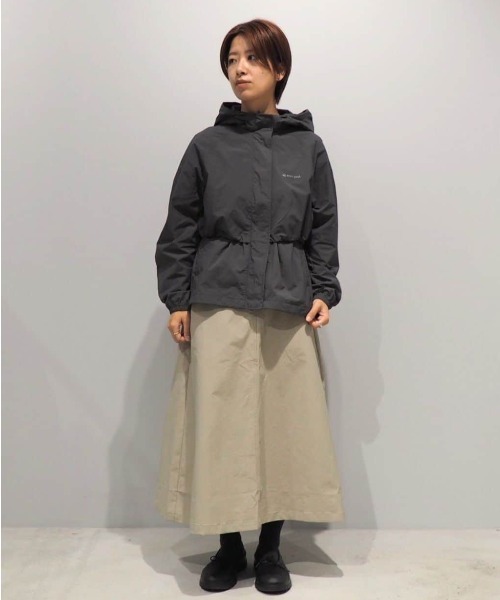 Snow Peak（スノーピーク）の「Snow Peak / Light Taslan Women's Windbreaker ライトタスランレディースウィンドブレーカー 海外限定（ナイロンジャケット・レディース・ダークカーキ/ミント・L/M/S）」の22枚目の写真