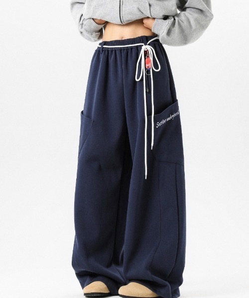 SHEPP（シープ）の「ドローコード付きワイドスウェットパンツ（スウェットパンツ・メンズ・ワインレッド/ネイビー・L/M）」の13枚目の写真