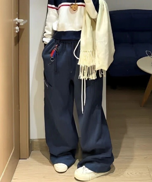 SHEPP（シープ）の「ドローコード付きワイドスウェットパンツ（スウェットパンツ・メンズ・ワインレッド/ネイビー・L/M）」の6枚目の写真