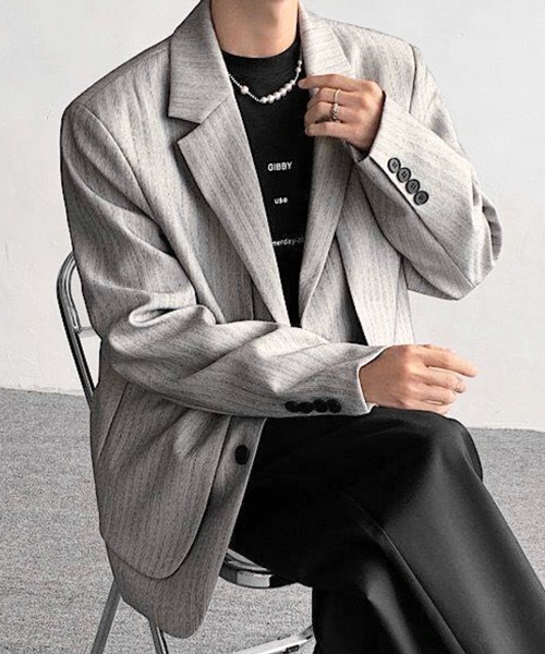 NOWLE(ノウル)の「【NOWLE】フェイクツーピース レイヤード テーラードジャケット(テーラードジャケット・メンズ・グレー・LARGE/MEDIUM)」の2枚目の写真