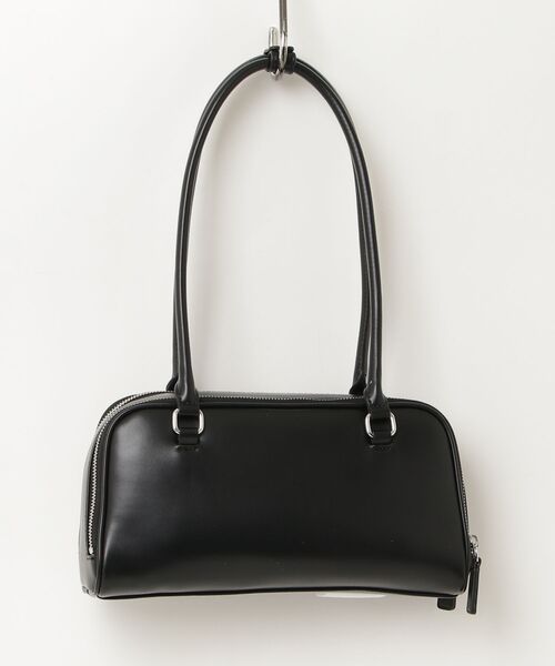 Guess（ゲス）の「CARLA Shoulder Satchel ショルダーバッグ（ショルダーバッグ・レディース・ブラック・ONE SIZE）」の10枚目の写真