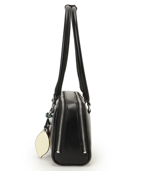 Guess（ゲス）の「CARLA Shoulder Satchel ショルダーバッグ（ショルダーバッグ・レディース・ブラック・ONE SIZE）」の3枚目の写真