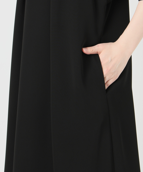 VERMEIL par iena（ヴェルメイユパーイエナ）の「ガルーダドビークロスバルーンワンピース（ワンピース・レディース・ブラック/ネイビー・FREE）」の17枚目の写真