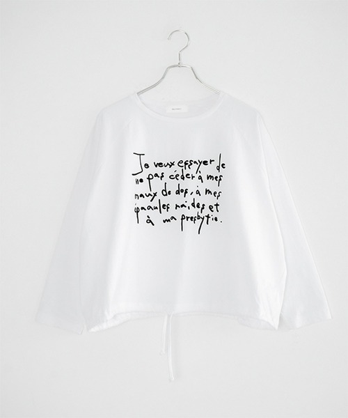 SOLAMONAT(ソラモナ)の「パフ天竺裾ヒモ 手書きプリントT(Tシャツ/カットソー・レディース・ブラック×ホワイト/ホワイト×ブラウン/ホワイト×グレー/杢グレー/ブラック×グレー/ホワイト×ブラック・FREE)」の9枚目の写真