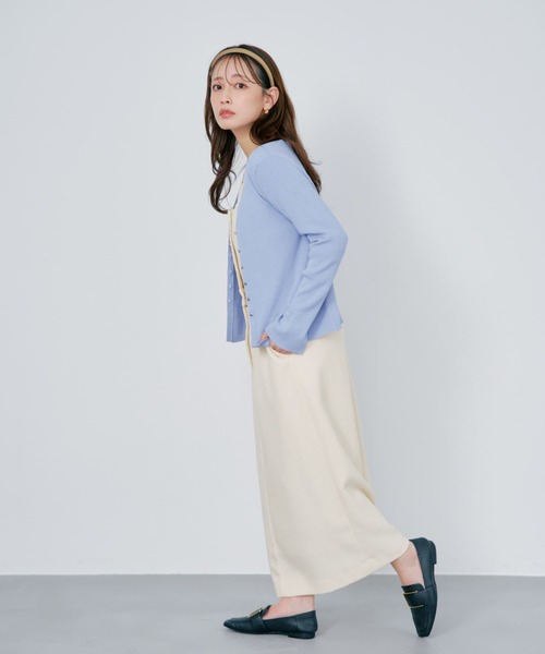 COHINA(コヒナ)の「シルキーコットンゴールドボタンニットカーディガン 【低身長・小柄女性】(カーディガン/ボレロ・レディース・ベージュ/ネイビー/ホワイト/その他/ブルー・ONE SIZE)」の9枚目の写真