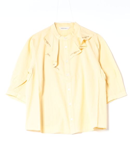 SUPER HAKKA（スーパーハッカ）の「コットンレーヨンカルゼ　フローラルエッジ刺繍ドレープフリルブラウス（シャツ/ブラウス・レディース・ブラック/イエロー/オフホワイト・FREE）」の3枚目の写真