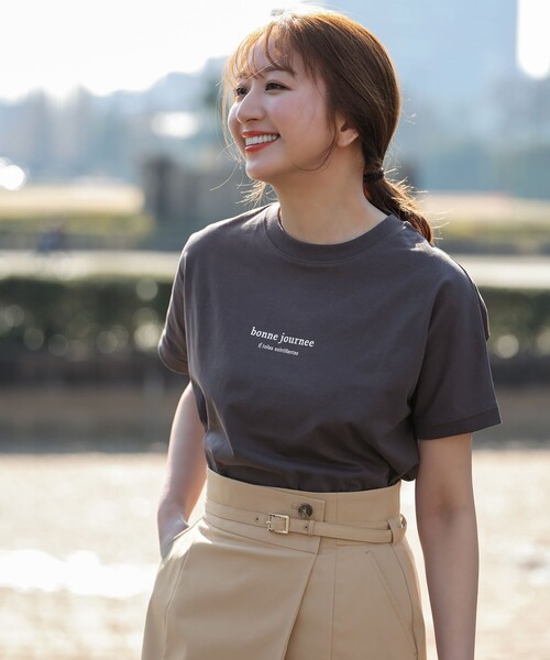 ANY SIS(エニィスィス)の「【美ライン大人T】半袖 Tシャツ(Tシャツ/カットソー・レディース・ホワイト系1/ブルー系/グレー系1/ピンク系/ホワイト系2/ブラック系・X-SMALL)」の4枚目の写真