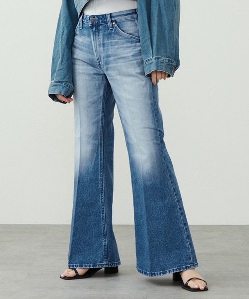 Lee(リー)の「Wrangler/ラングラー【US ORIGINAL】ベルボトムジーンズ(デニムパンツ・レディース・ブルー・X-SMALL/SMALL/MEDIUM)」の1枚目の写真