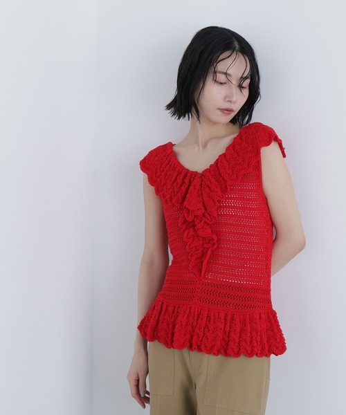 N.（N. Natural Beauty Basic）（エヌエヌナチュラルビューティーベーシック）の「柄編みラッフルニット（ベスト・レディース・ブラック/オフホワイト/レッド・FREE）」の7枚目の写真