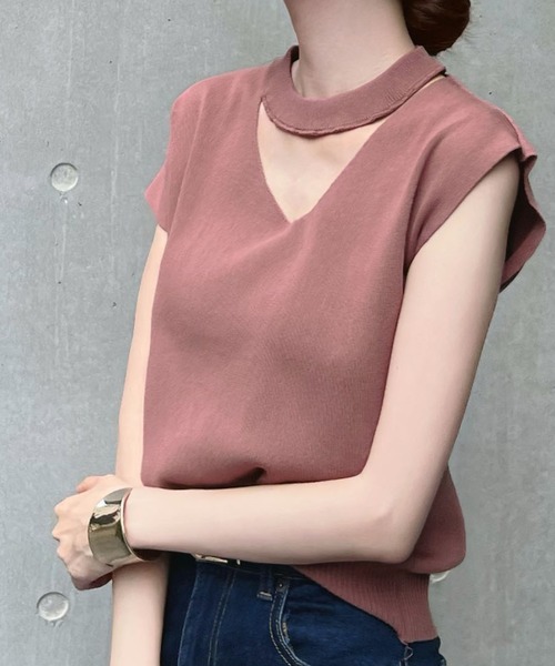 CHARME BY MICOLA(シャルムバイミコラ)の「アシメスリーブチョーカーネックトップス(Tシャツ/カットソー・レディース・ライトグレー/アイボリー/ピンク・MEDIUM/LARGE)」の4枚目の写真